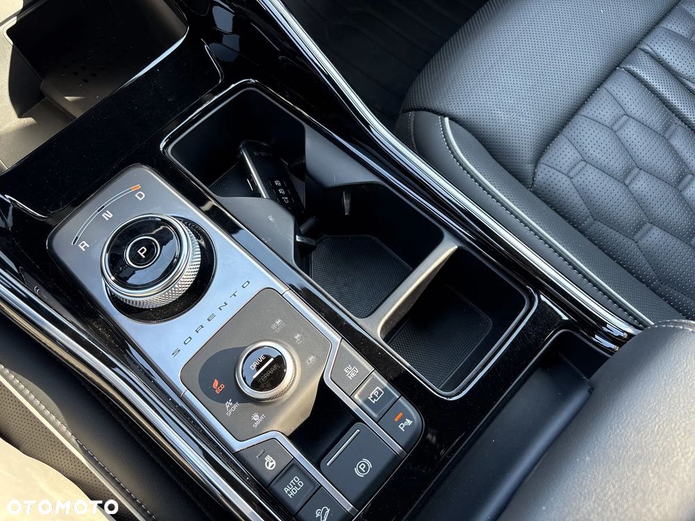Kia Sorento 1.6 T-GDI PHEV M 4WD 7os - 17