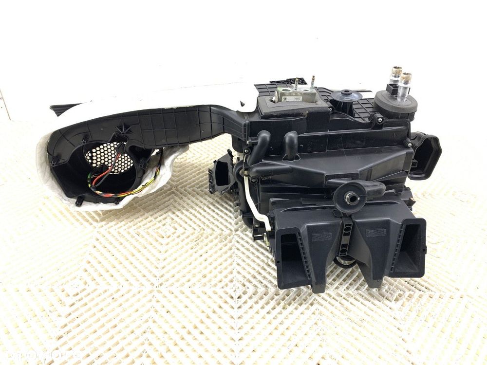 NAGRZEWNICA KOMPLETNA KOMBAJN  PEUGEOT 3008 nadwozie wielkoprzestrzenne (MPV) (0U_) 2009 - 2017 2.0 - 3