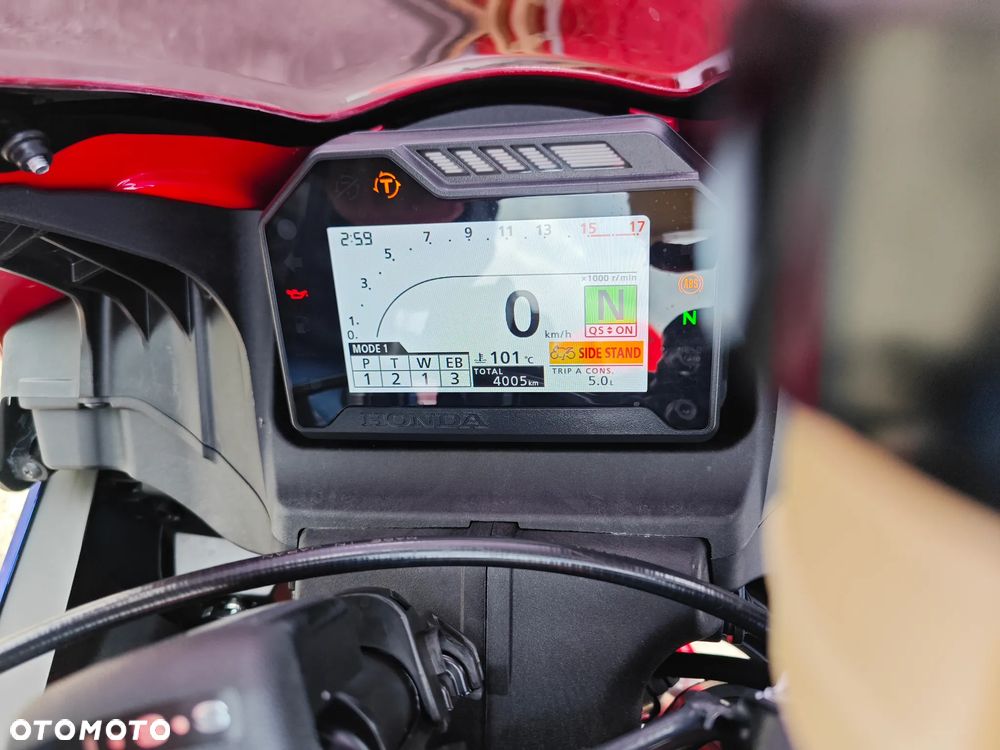 Honda CBR - 4