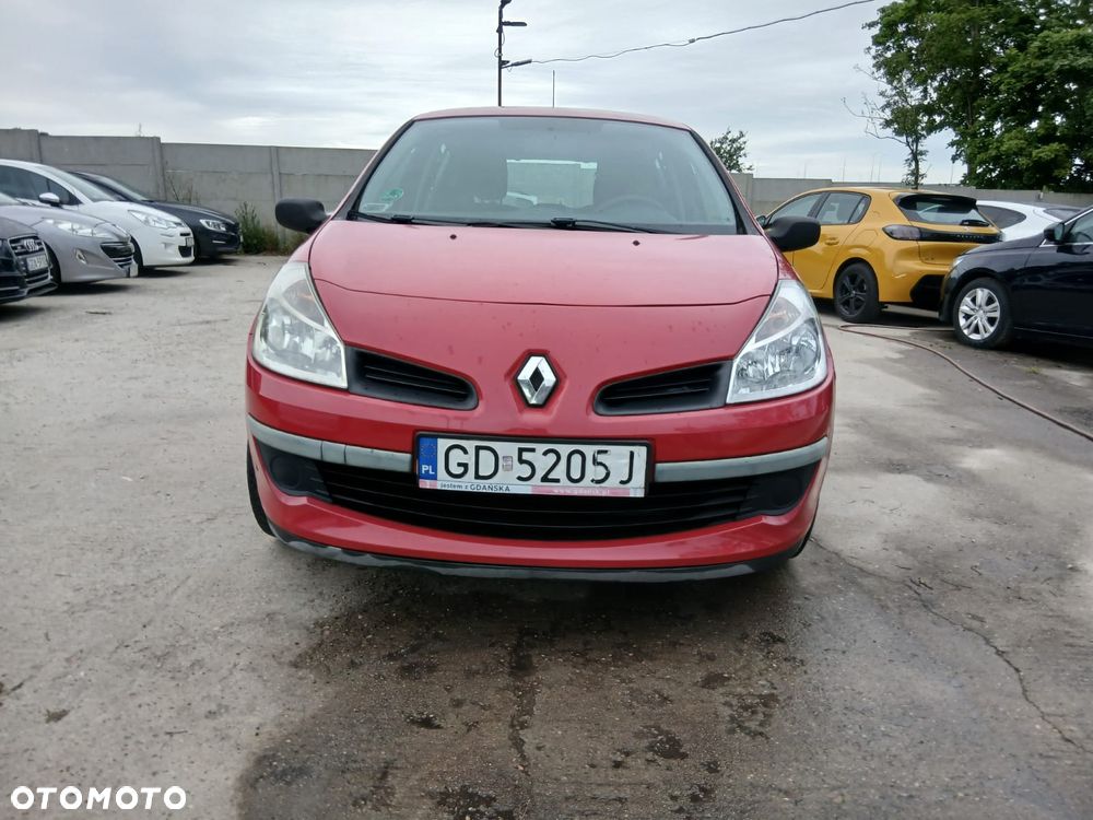 Renault Clio 1.2 16V Authentique - 5