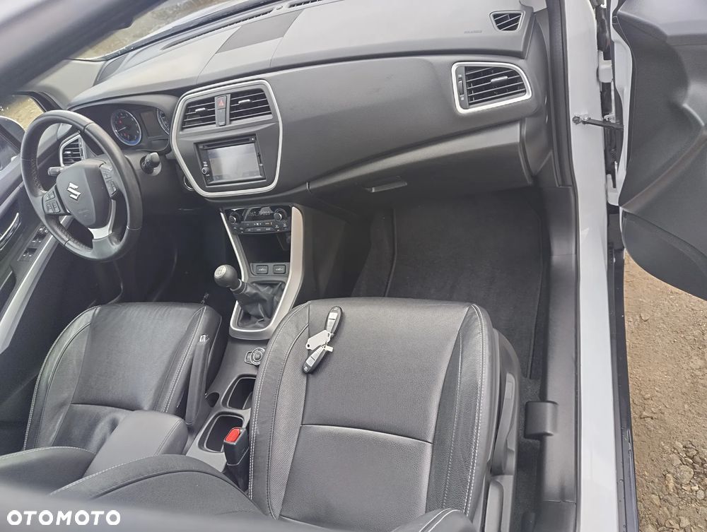 Suzuki S-Cross - 6