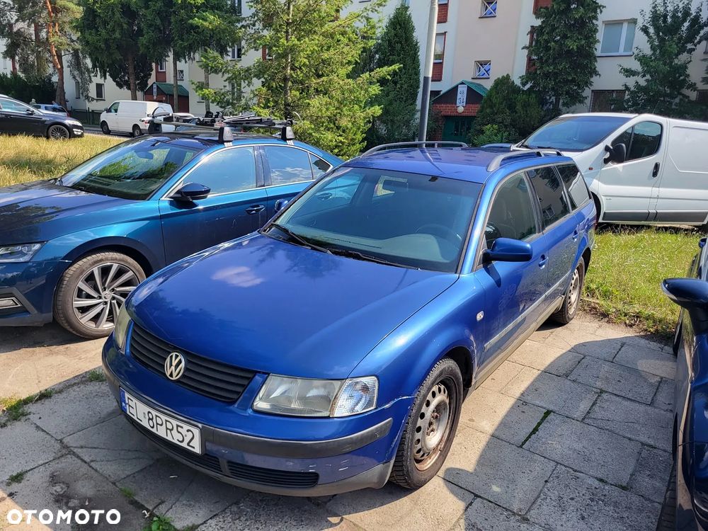Volkswagen Passat 1.9 TDI Highline - 2