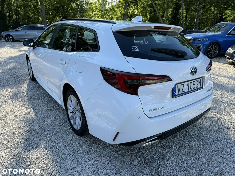 Toyota Corolla - 10