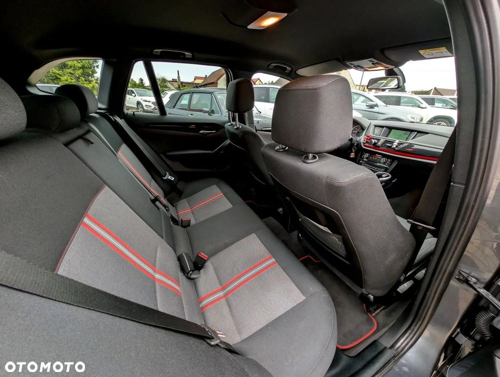 BMW X1 xDrive18d Sport Line - 31