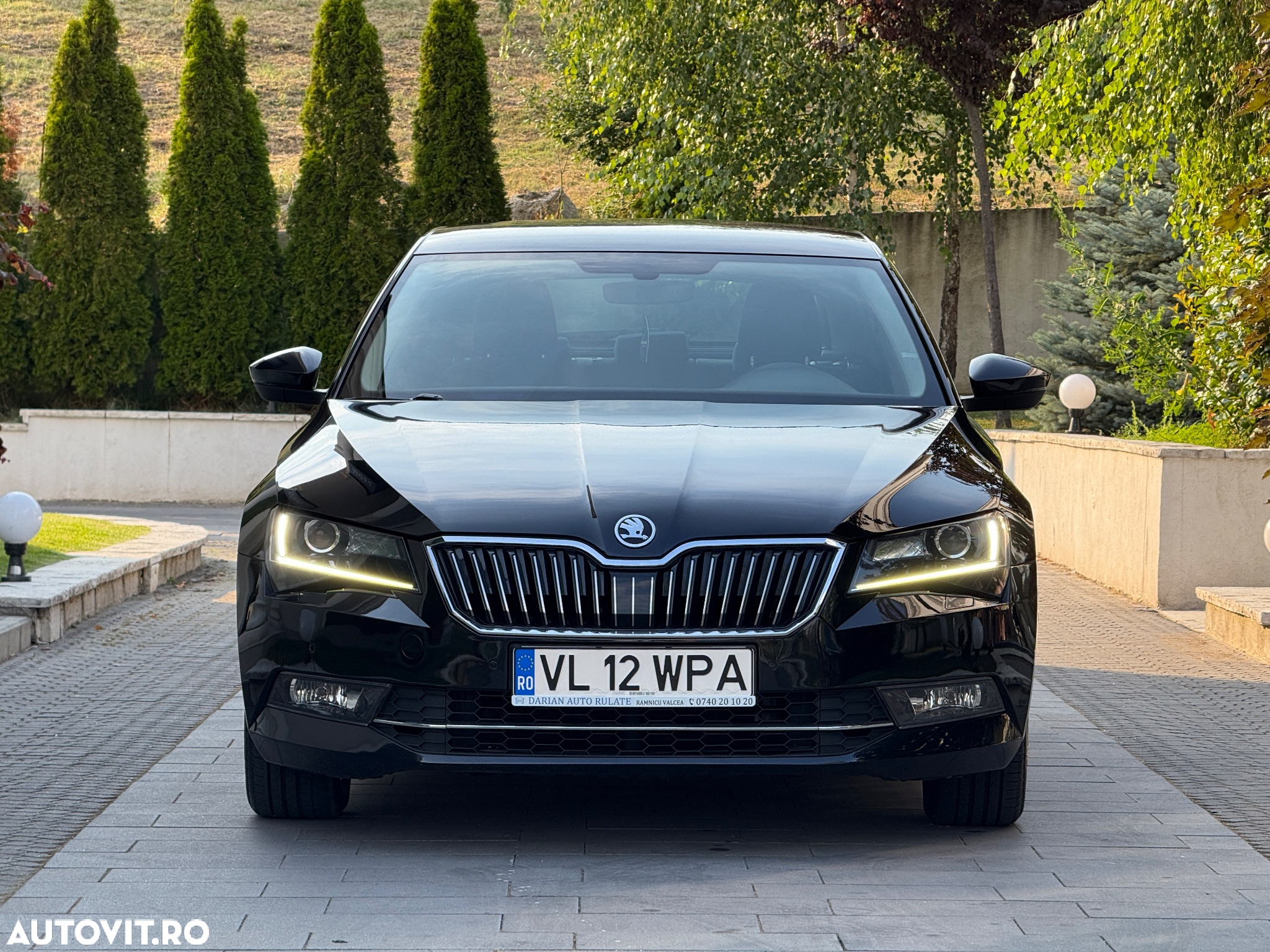 Skoda Superb 2.0 TDI DSG Ambition - 10