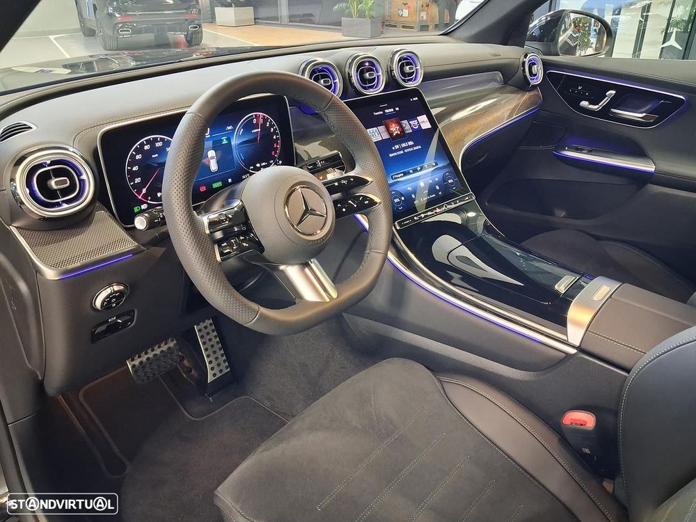 Mercedes-Benz GLC 300 - 11