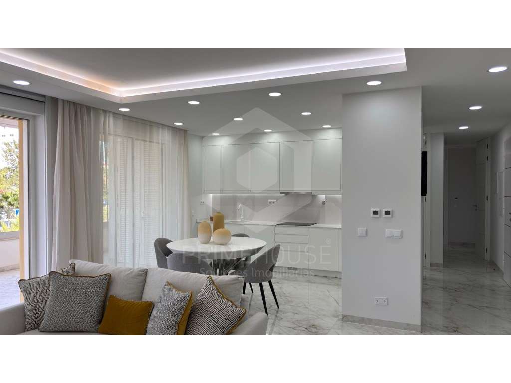 Apartamento T3+1 com Piscina e Estacionamento Lagos - Grande imagem: 5/25