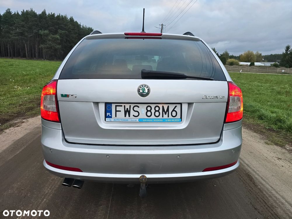 Skoda Octavia Combi 2.0 TDI CR DPF RS - 7