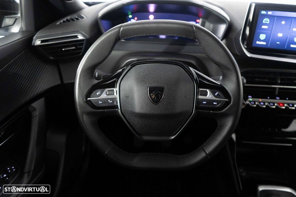 Peugeot 2008 1.2 PureTech Allure Pack - 26