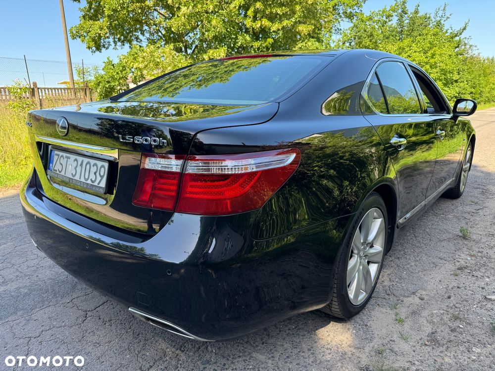 Lexus LS - 5