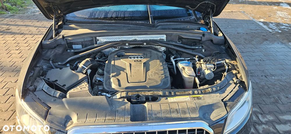 Audi Q5 2.0 TDI Quattro (clean diesel) - 17