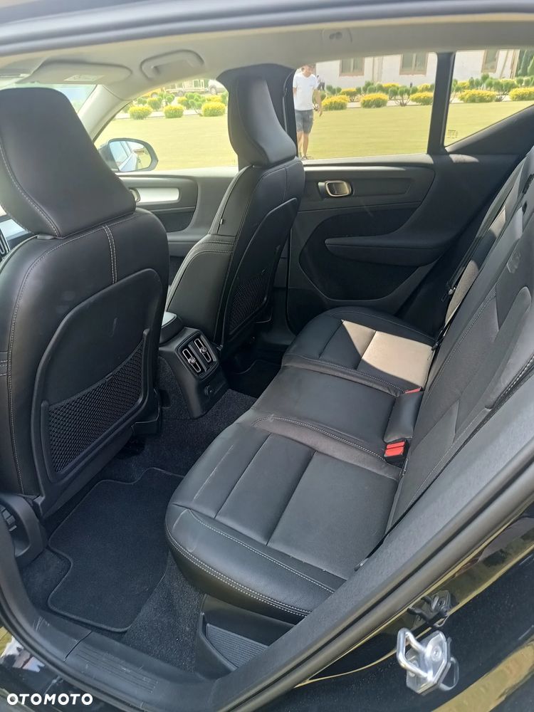 Volvo XC 40 - 5