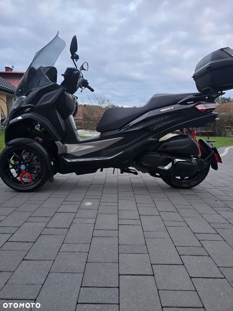 Piaggio MP-3 - 7