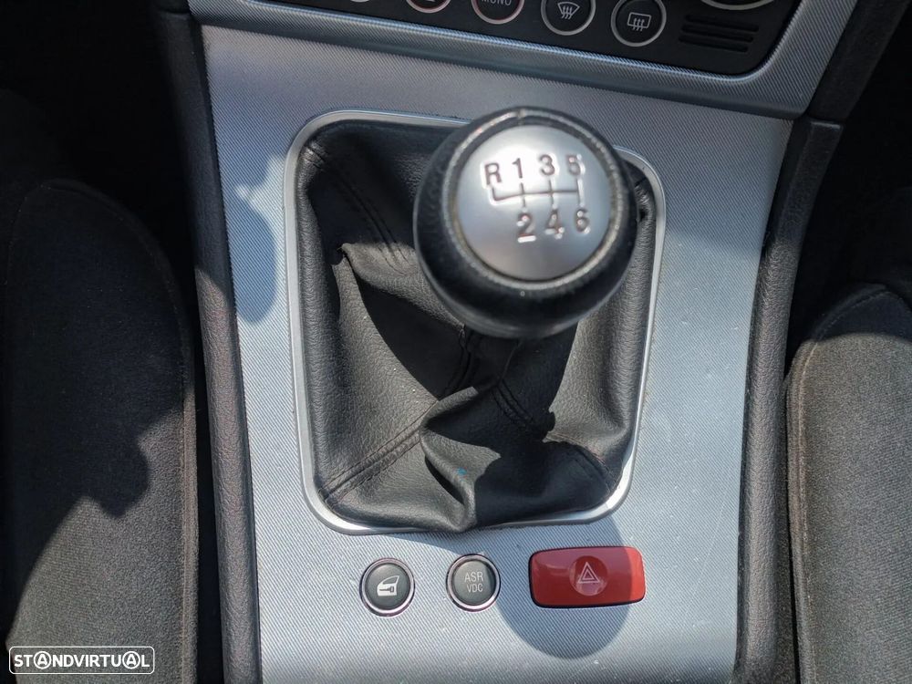 Alfa Romeo 159 1.9 JTDM 16V Sportiva - 24