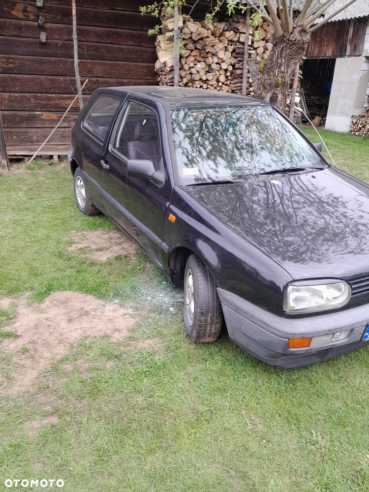 Volkswagen Golf 1.4 CL - 7