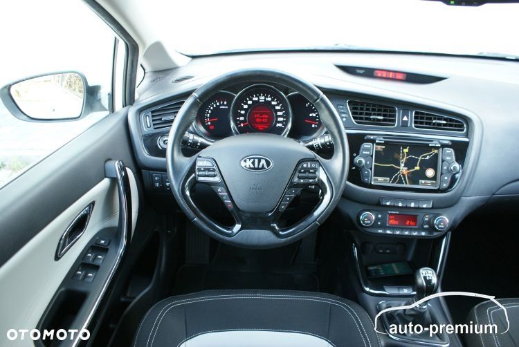 Kia Ceed 1.6 GDI Dream Team Edition - 7