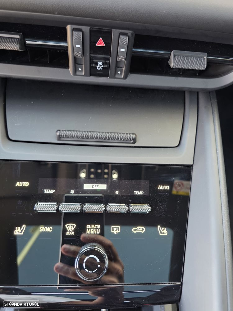 Porsche Macan Electric - 31