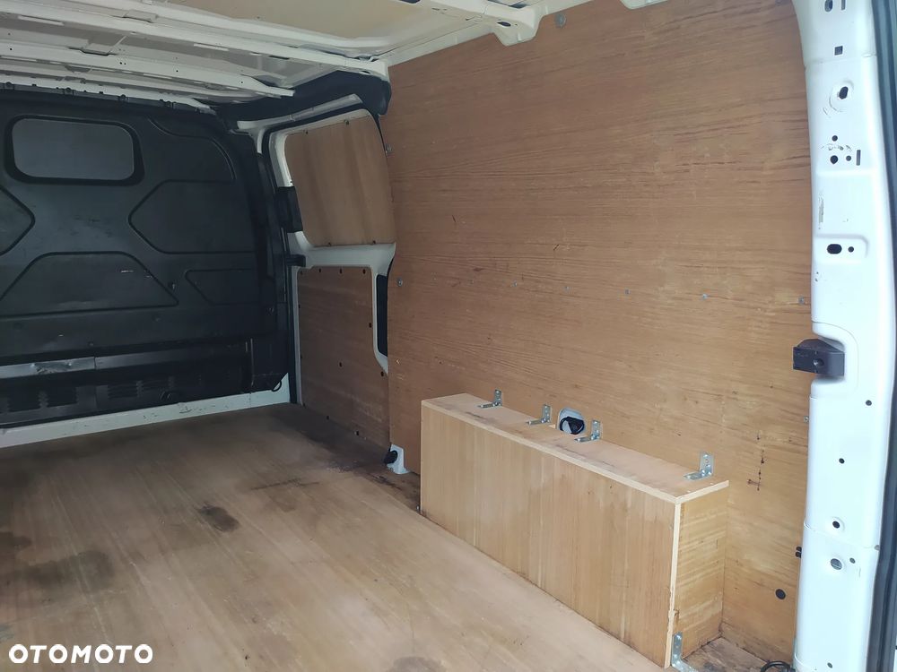 Ford TRANSIT CUSTOM L2 H1 ZABUDOWA REGAŁ WARSZTAT GWARANCJA MECHANICZNA 1 - ROK F - VAT 23% - 19