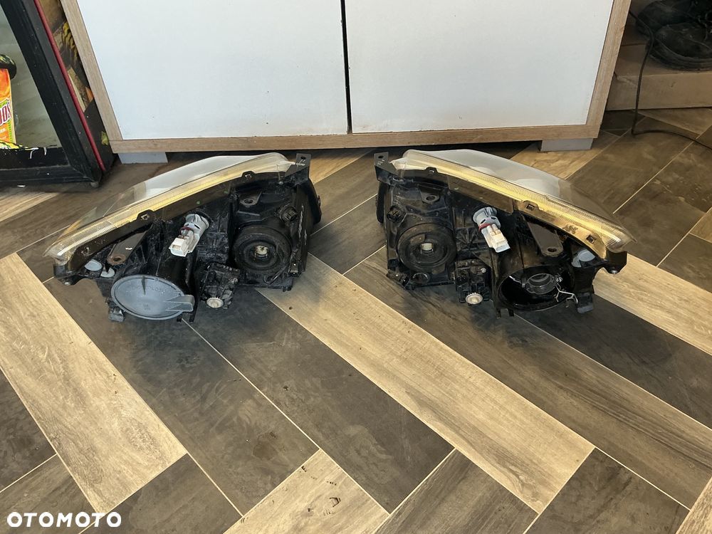 TOYOTA AVENSIS T25 LIFT LAMPA PRAWA LEWA LAMPY PRZEDNIE KOMPLET - 8