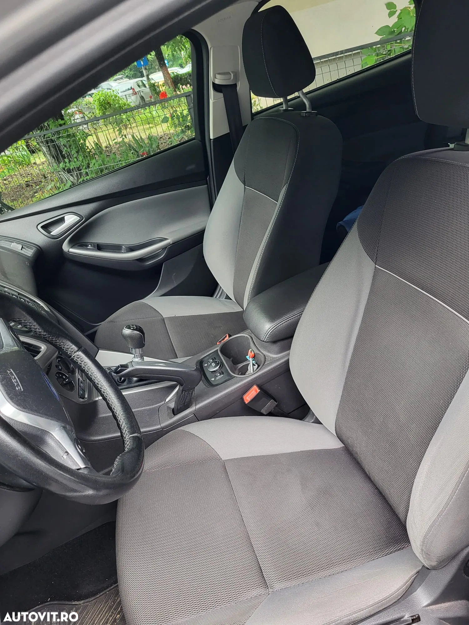 Ford Focus 1.6 TDCI DPF Ambiente - 5