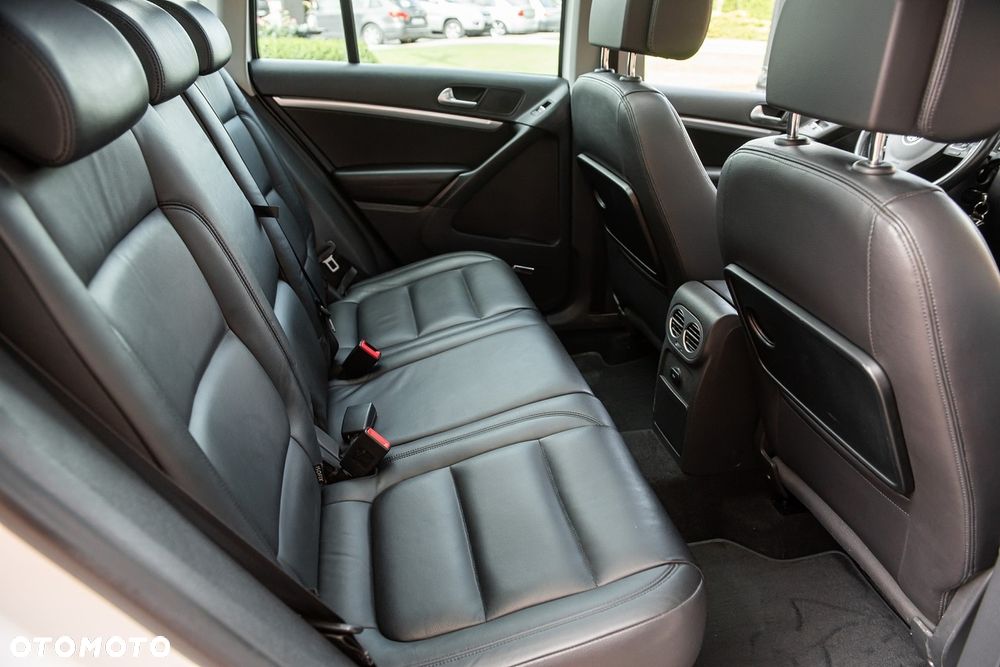 Volkswagen Tiguan 2.0 TSI 4Mot Sport&Style DSG - 32