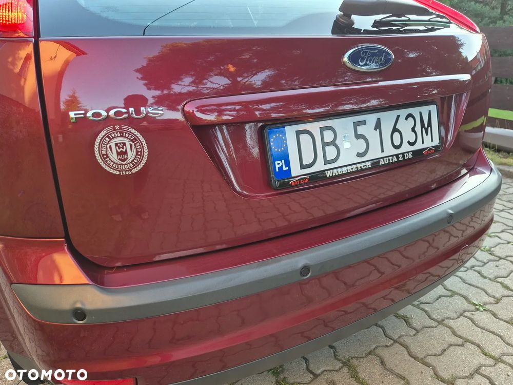 Ford Focus 1.6 16V Ghia - 14