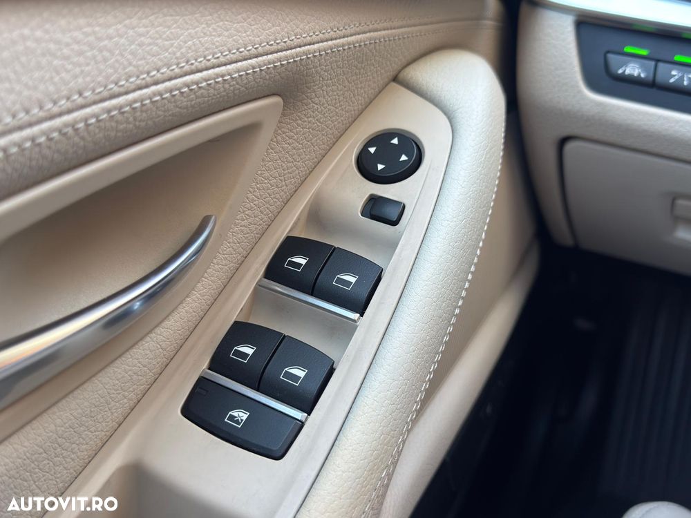 BMW Seria 5 520d Aut. Luxury Line - 27