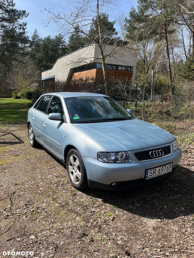 Audi A3 Sportback 1.9 TDI Ambiente - 2