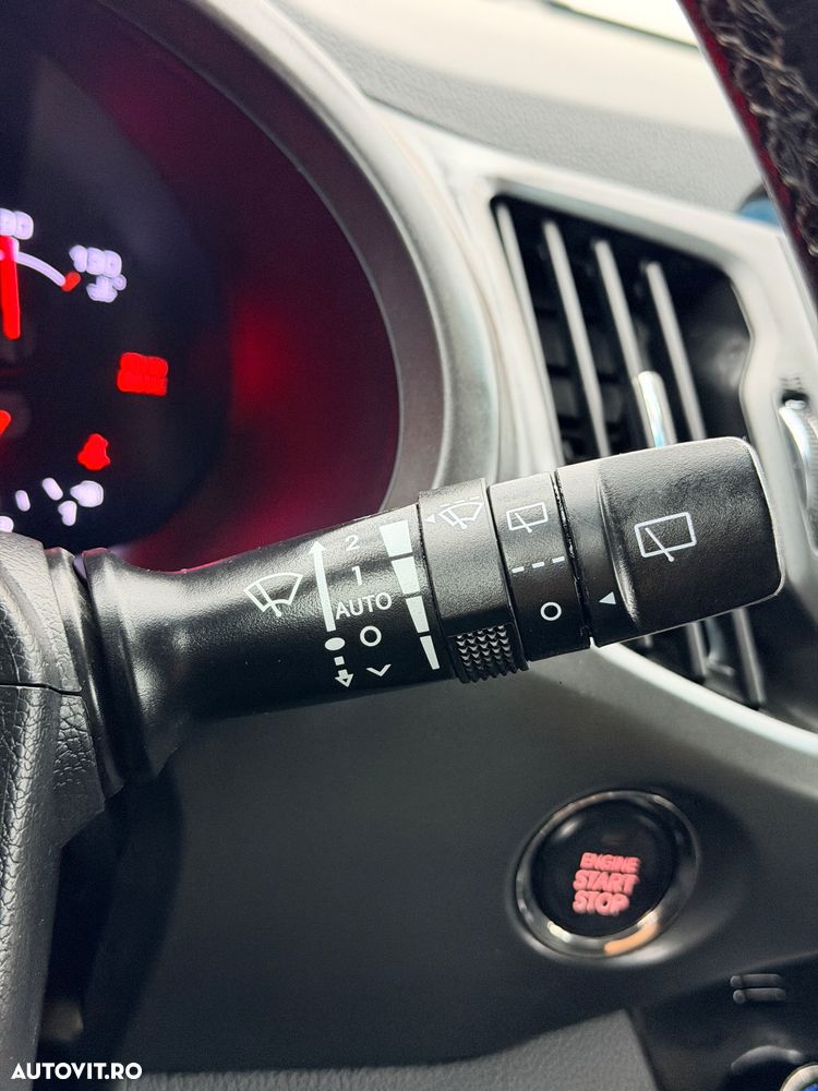 Kia Sportage ver-1-7-crdi-2wd-edition-7 - 33