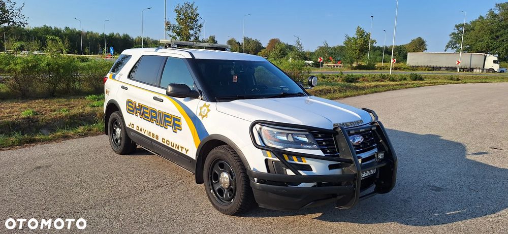 Ford Explorer - 2