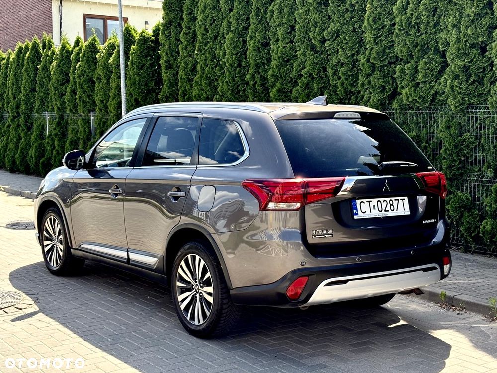 Mitsubishi Outlander 2.0 Intense + Navi 4WD CVT - 7