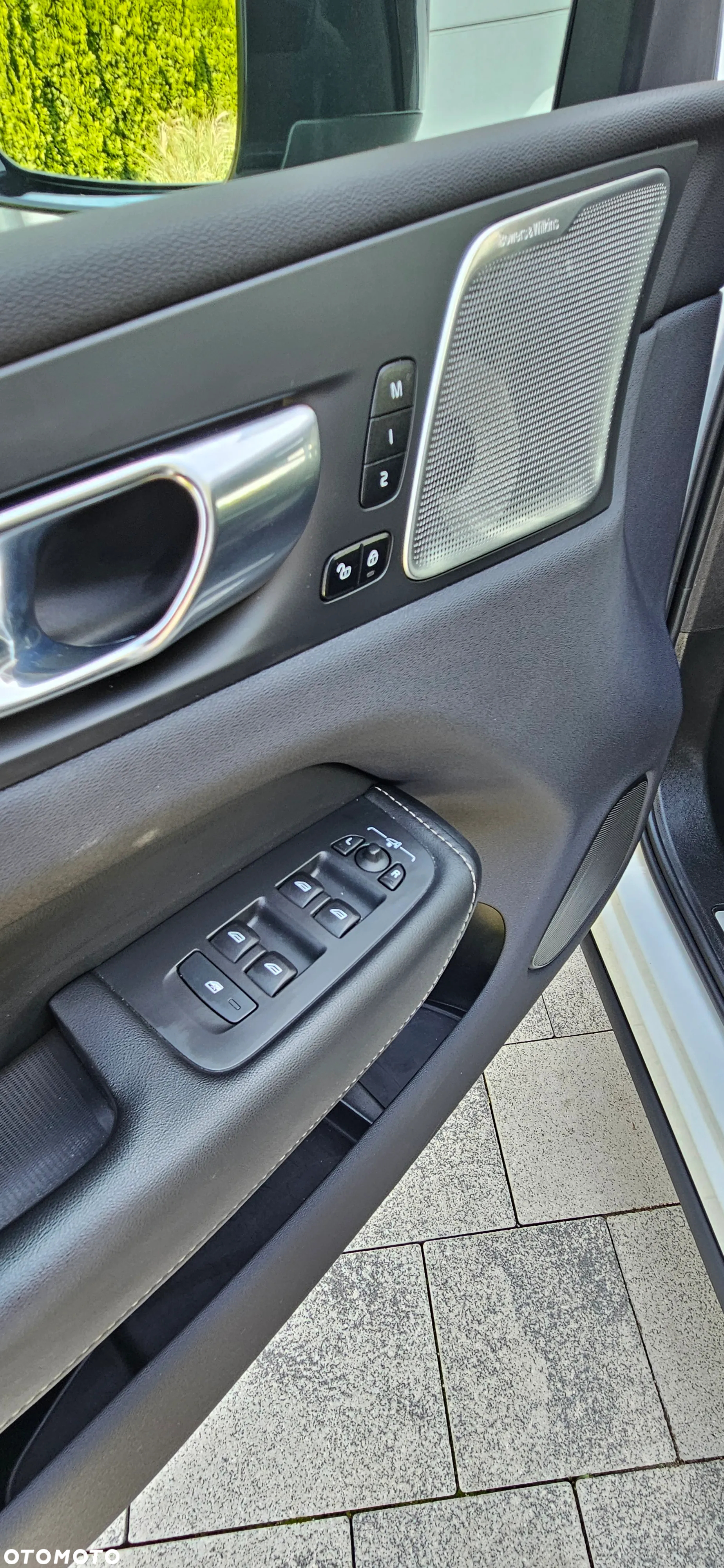 Volvo XC 60 B4 B R-Design - 18