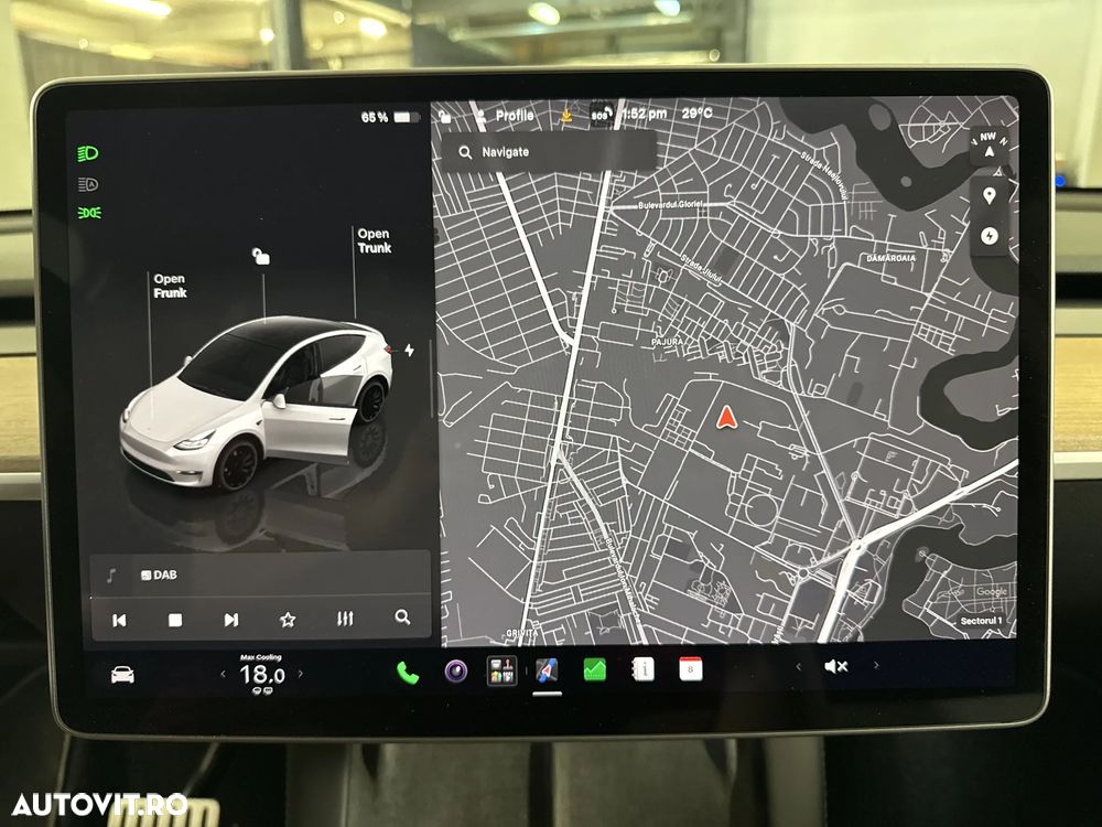 Tesla Model Y - 17