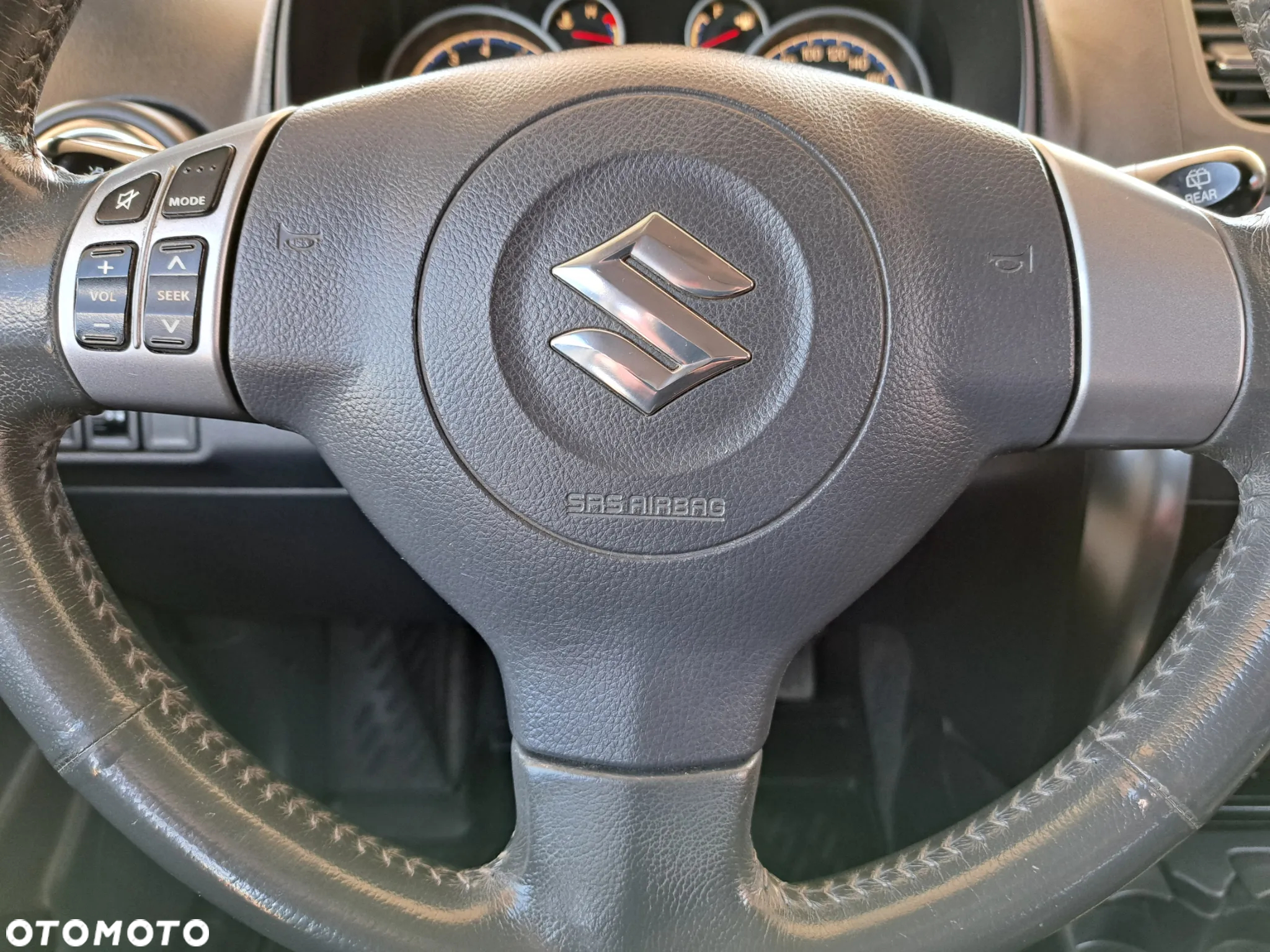 Suzuki SX4 - 25