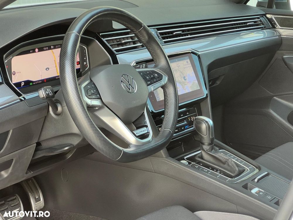 Volkswagen Passat Alltrack 2.0 TDI SCR DSG 4Motion - 12