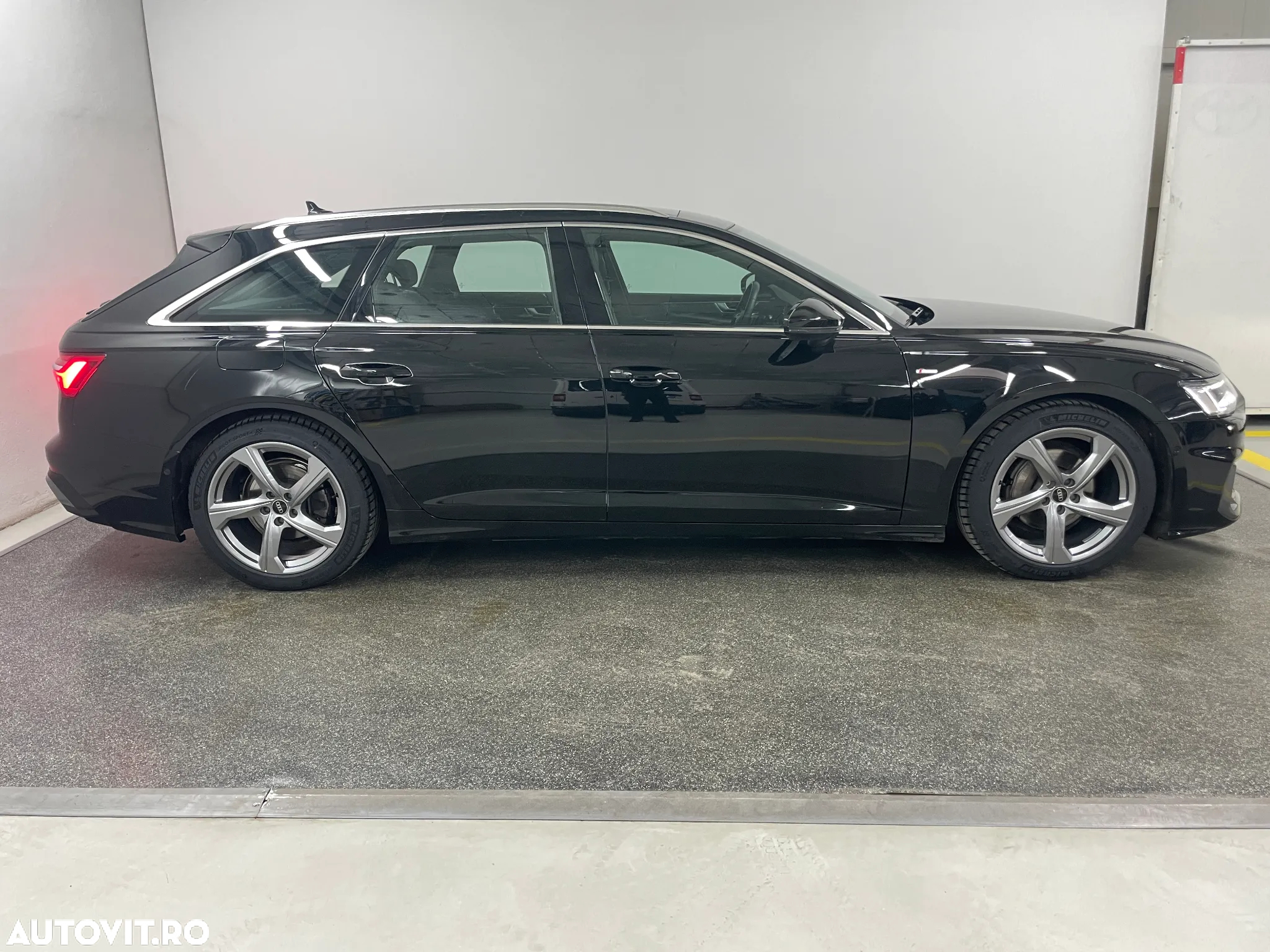 Audi A6 Avant 2.0 40 TDI quattro S tronic Design - 6