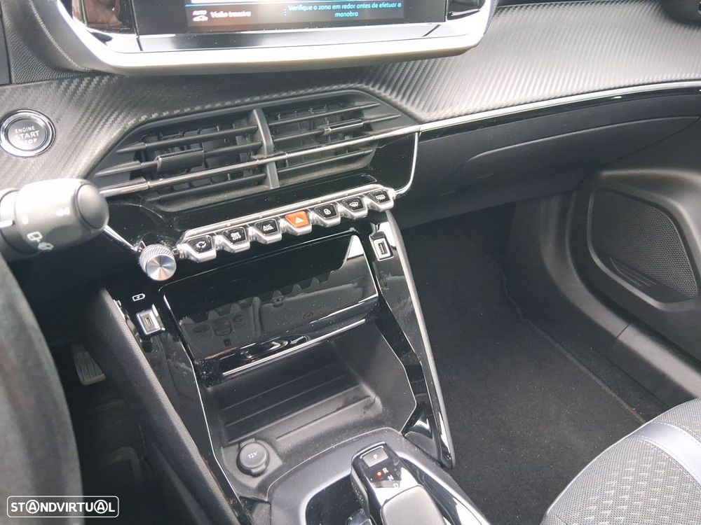 Peugeot 2008 1.2 PureTech Allure Pack EAT8 - 12