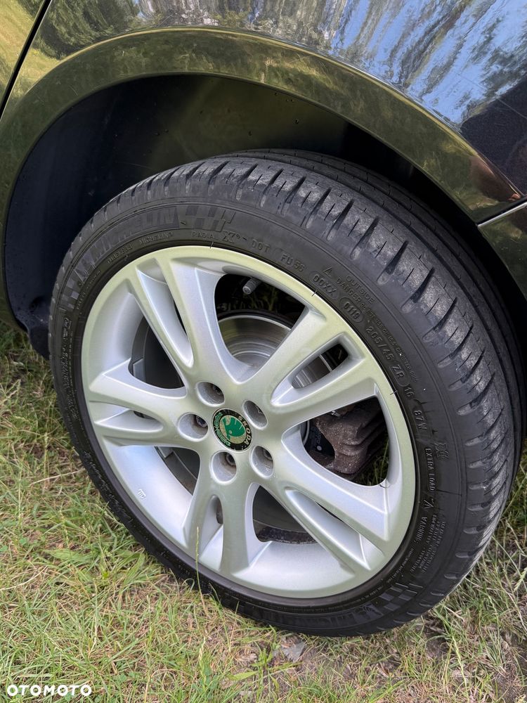 Skoda Fabia 1.6 16V Sport - 17
