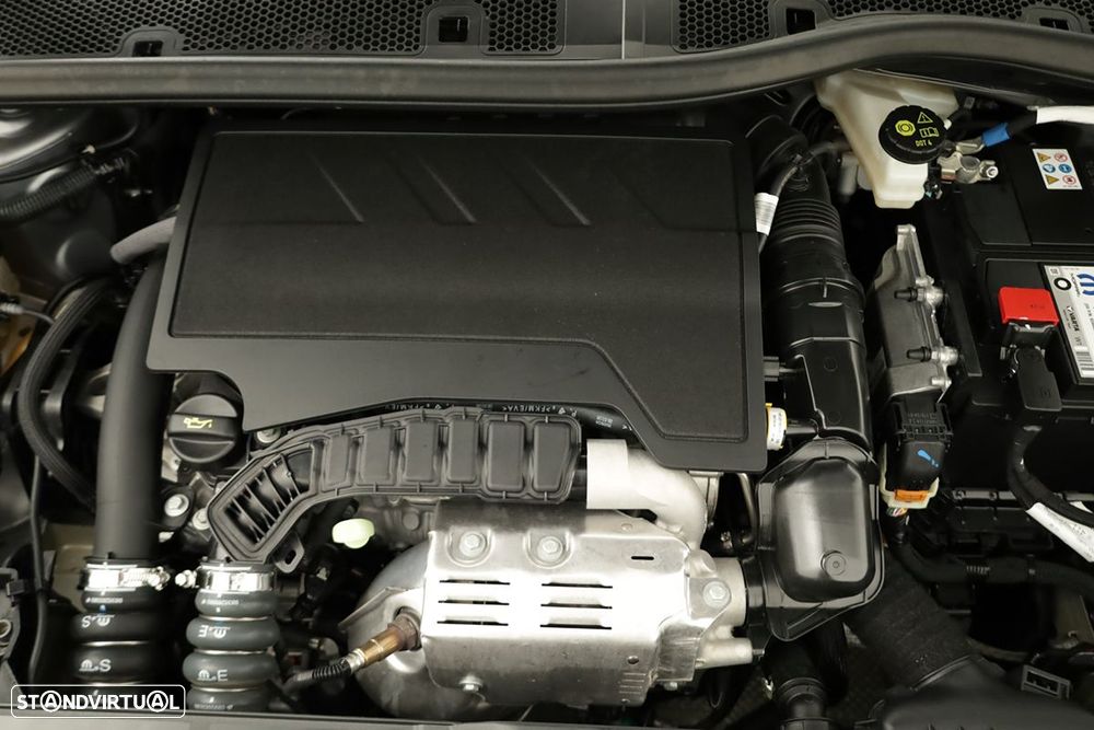 Peugeot 2008 1.2 PureTech Allure - 24