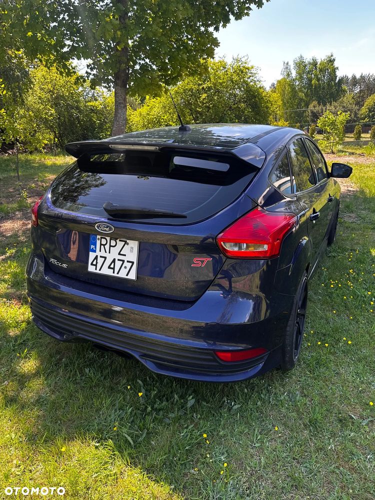 Ford Focus 2.0 EcoBoost ST-2 - 10