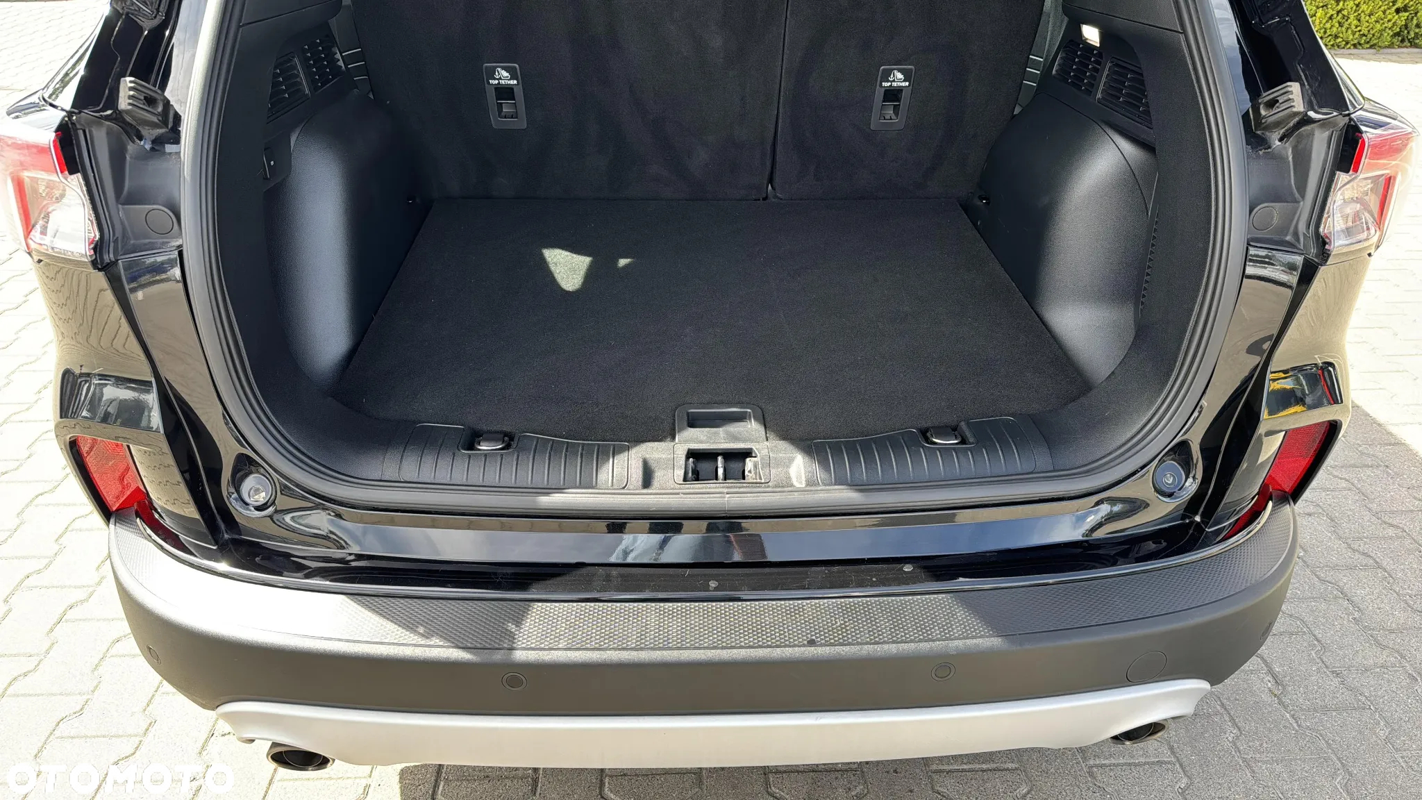 Ford Kuga 2.5 FHEV FWD Titanium - 25