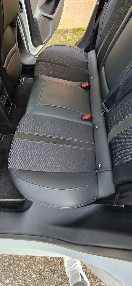 Peugeot 308 SW 1.6 Hybrid GT Pack e-EAT8 - 11