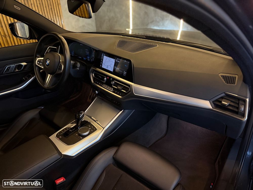 BMW 330 e Aut. M Sport - 31