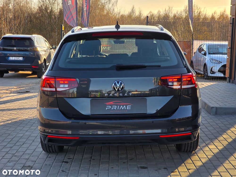 Volkswagen Passat 2.0 TSI Business DSG - 12