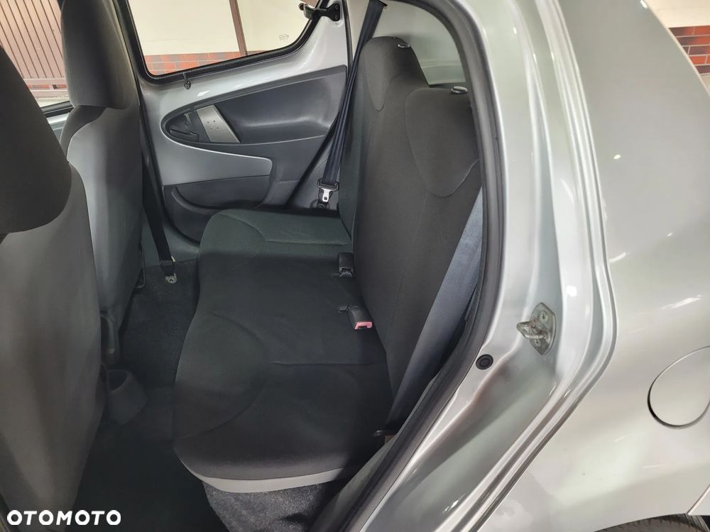 Toyota Aygo 1.0 VVT-i Sol - 12