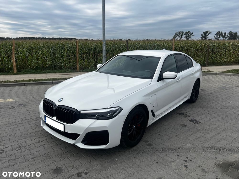 BMW Seria 5 530e xDrive M Sport Edition - 1
