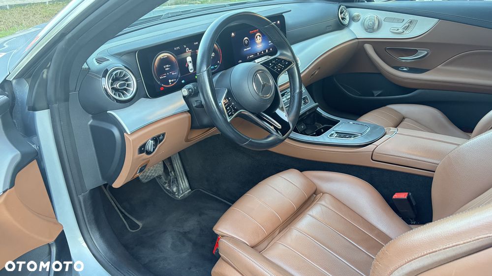 Mercedes-Benz Klasa E 200 9G-TRONIC - 7