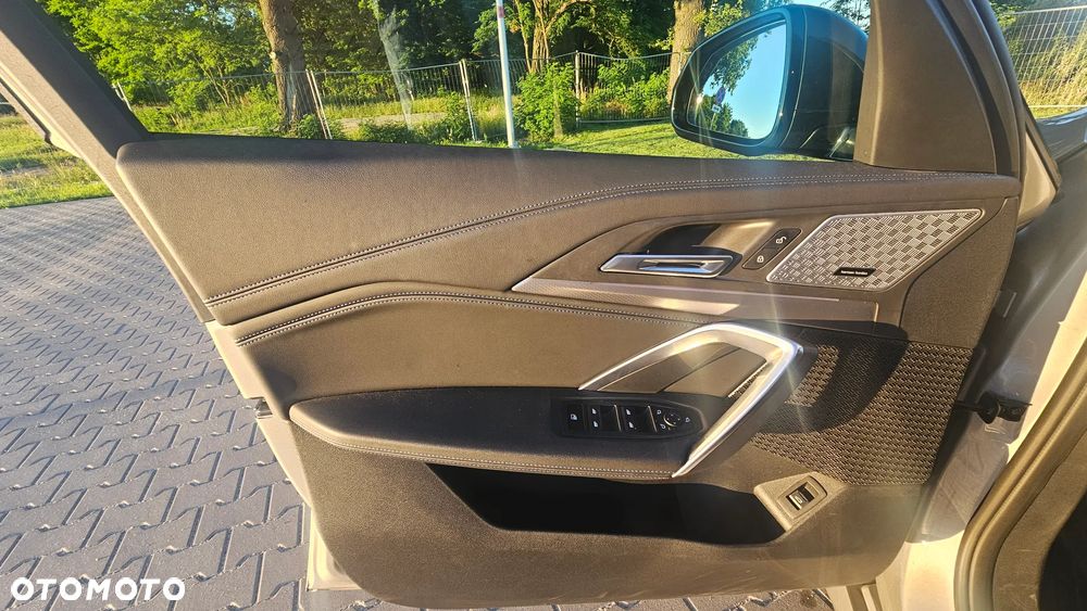 BMW iX1 xDrive30 66.5kWh M Sport Edition - 12