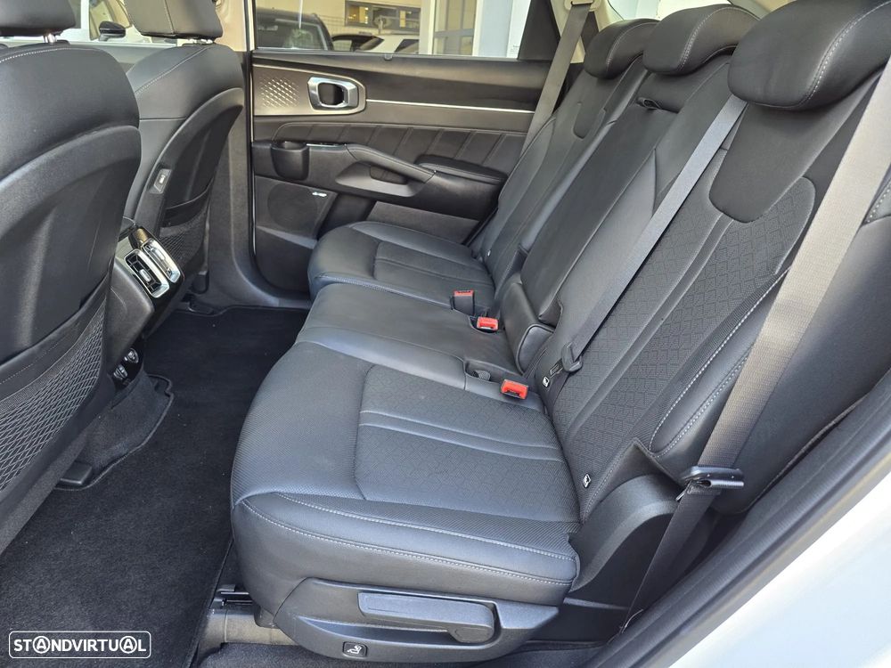 Kia Sorento 1.6 T-GDI PHEV Concept+SRF - 25