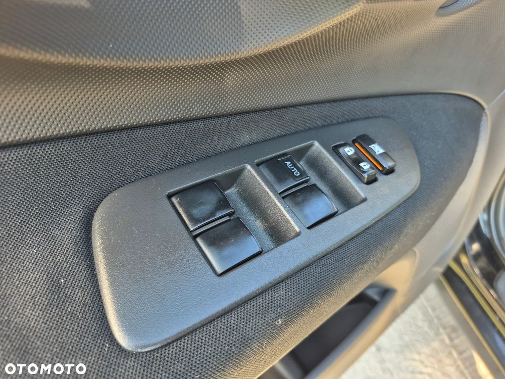 Toyota Auris - 10